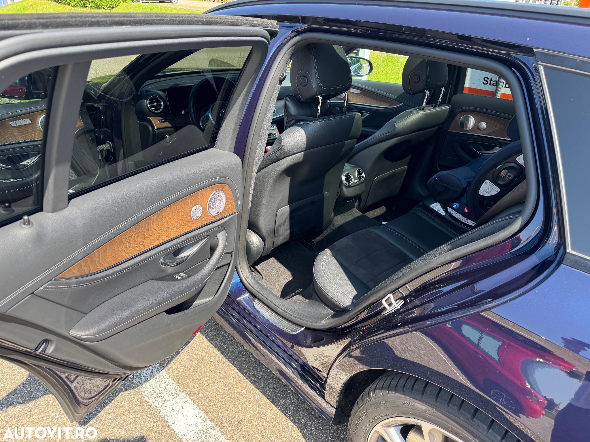 Mercedes-Benz E 300 Hybrid de T-Modell Aut. - 9