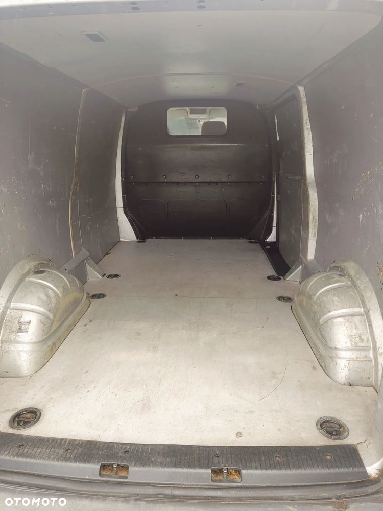 Volkswagen T5 - 28