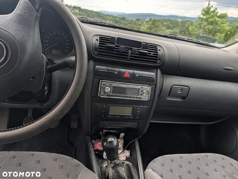 Seat Toledo 1.9 TDI Signo - 10