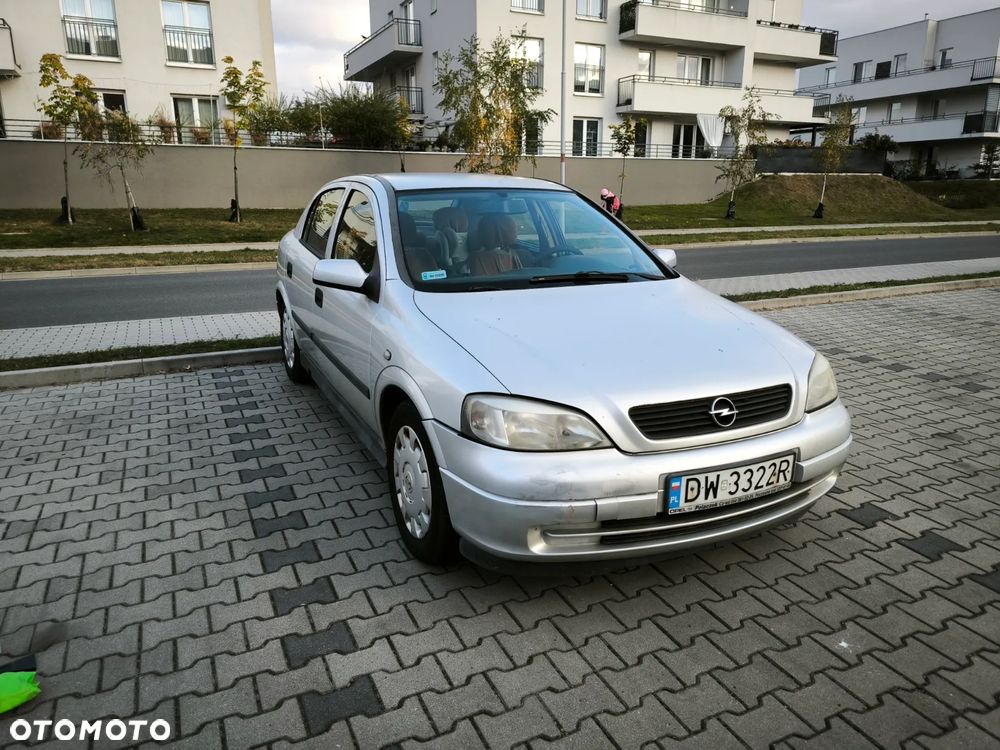 Opel Astra - 4