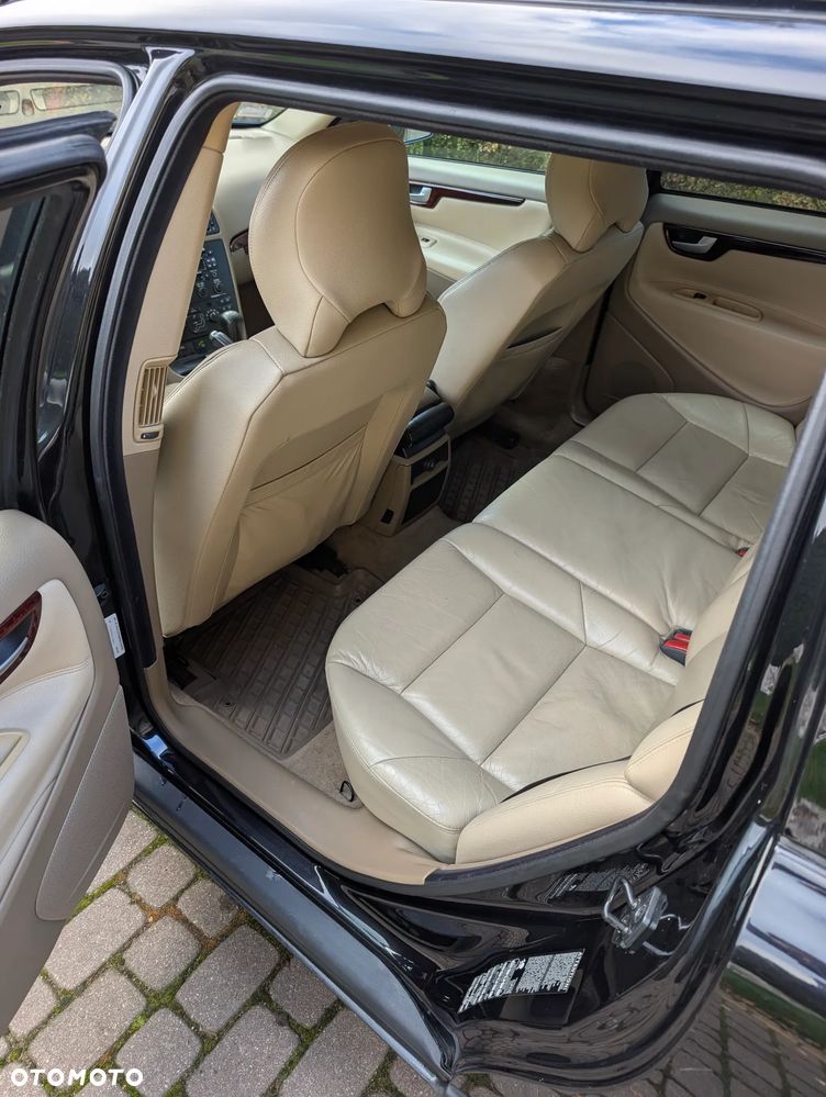 Volvo V70 2.5 T Optima - 15