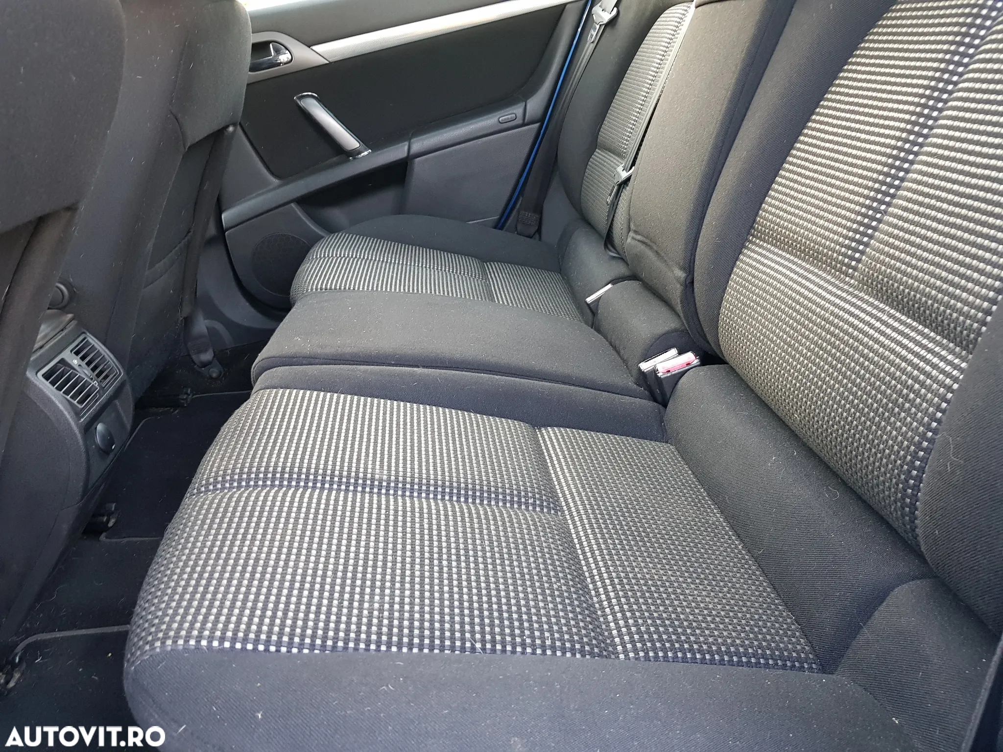 Peugeot 407 HDi 135 Automatik Premium - 39