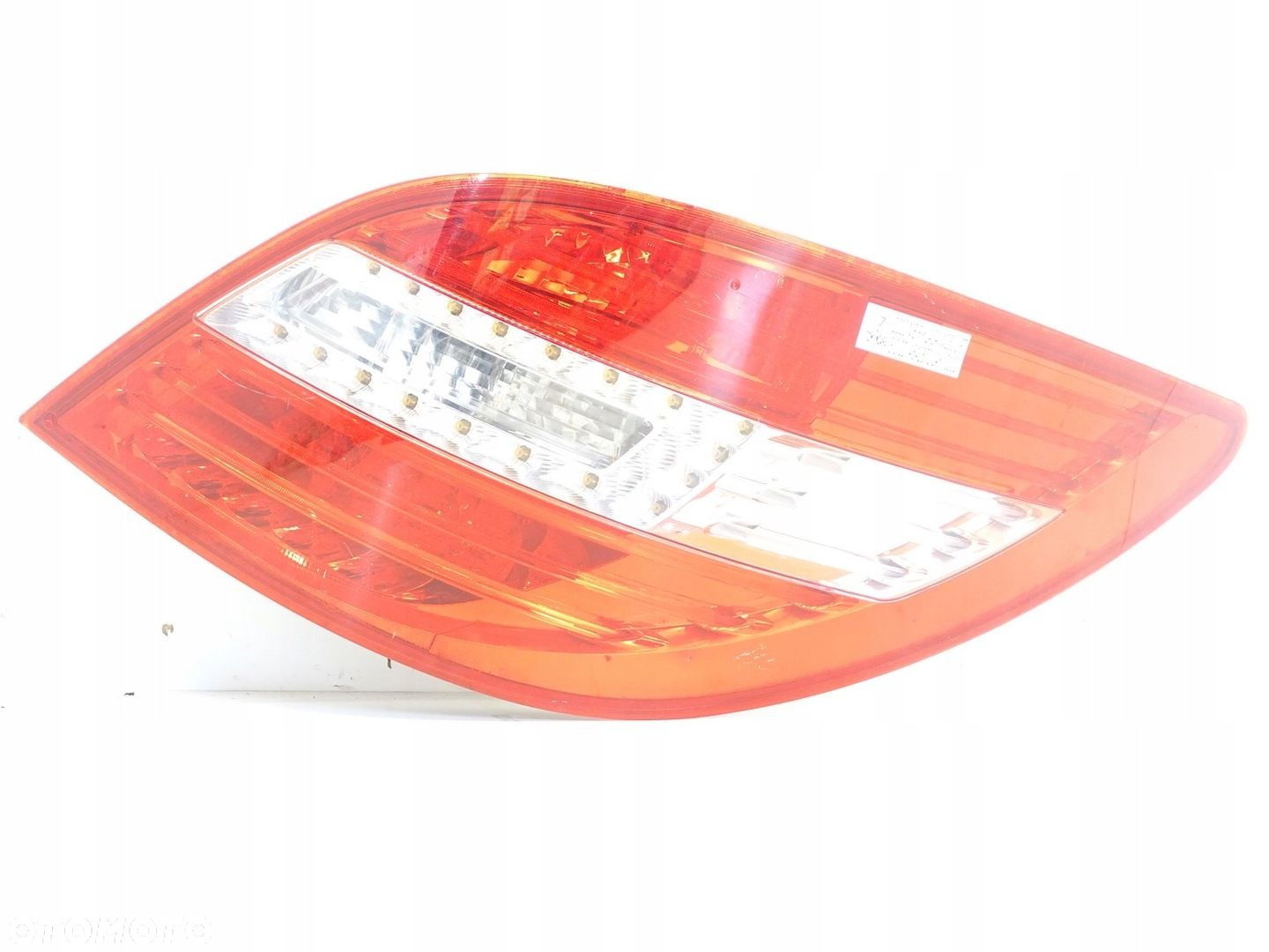 LAMPA PRAWY PRAWA TYŁ TYLNA LED MERCEDES W251 LIFT A2518202064 - 2