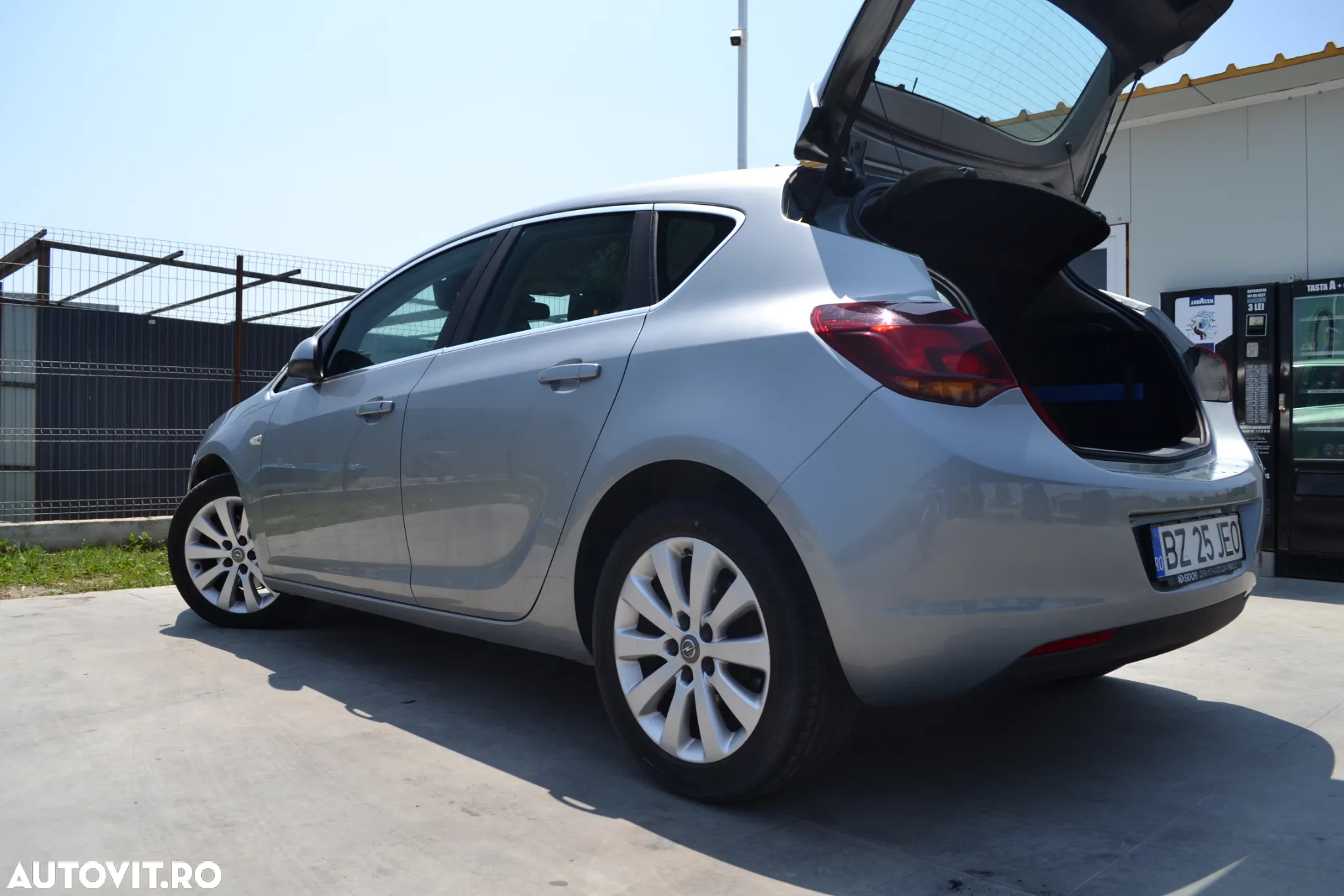 Opel Astra 1.7 CDTI Cosmo - 7