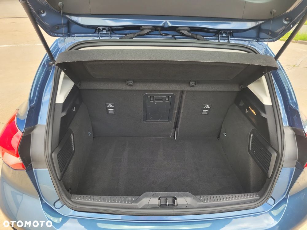 Ford Focus - 25