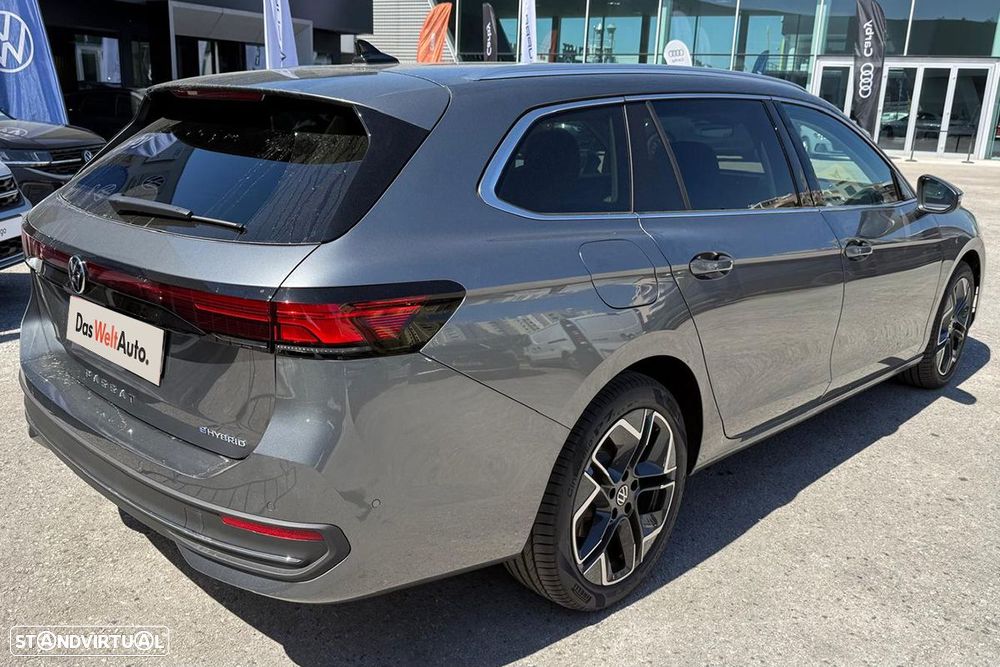 VW Passat Variant 1.5 eTSI Business DSG - 4