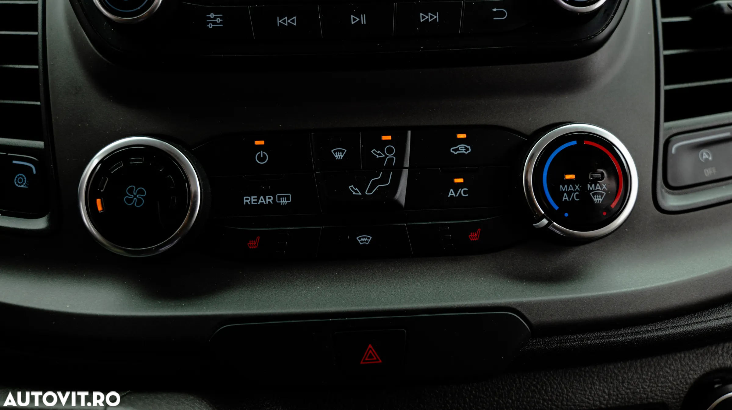 Ford Transit - 38