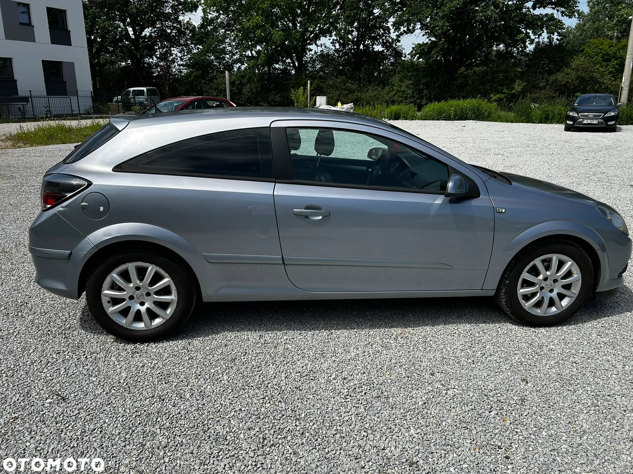 Opel Astra III GTC 1.6 Enjoy - 8
