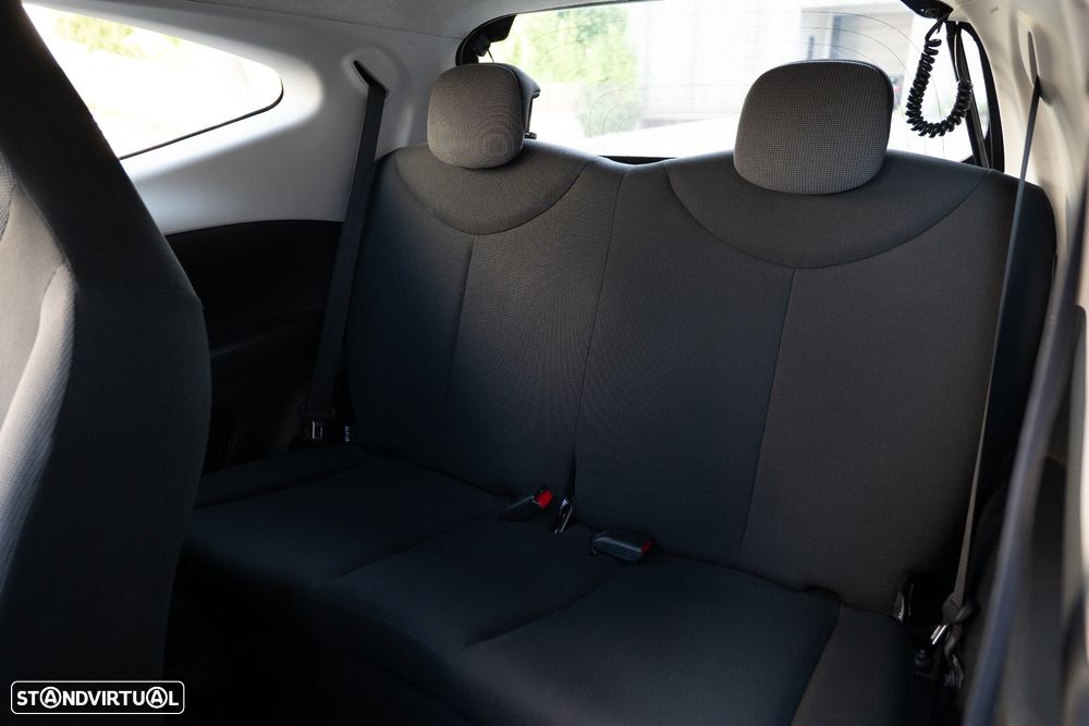 Toyota Aygo x-play Eco - 12