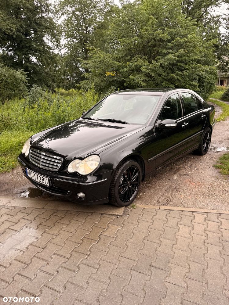Mercedes-Benz Klasa C 280 Classic 4-Matic - 1