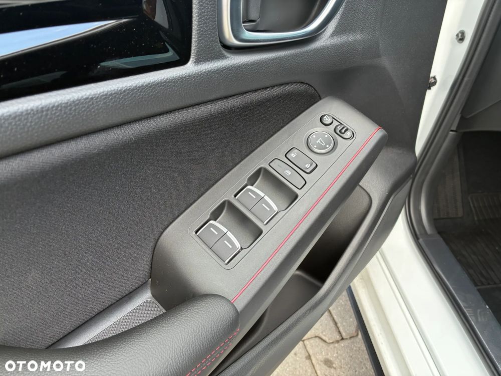 Honda Civic 2.0 i-MMD Sport BSI CVT - 23
