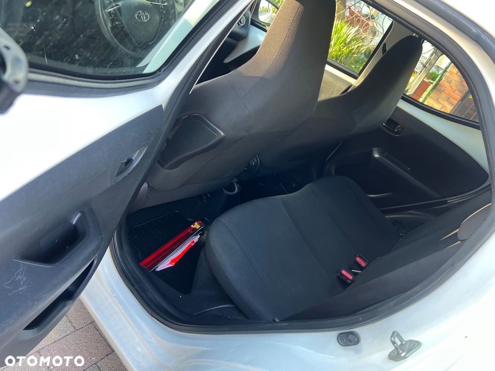 Toyota Yaris 1.0 Active - 21