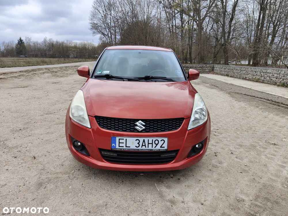 Suzuki Swift - 4