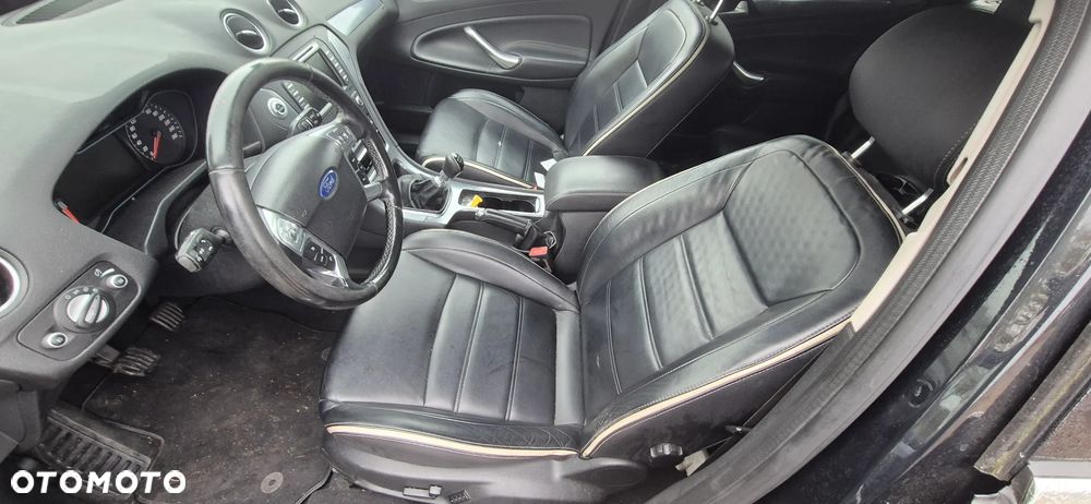 Ford Mondeo - 16