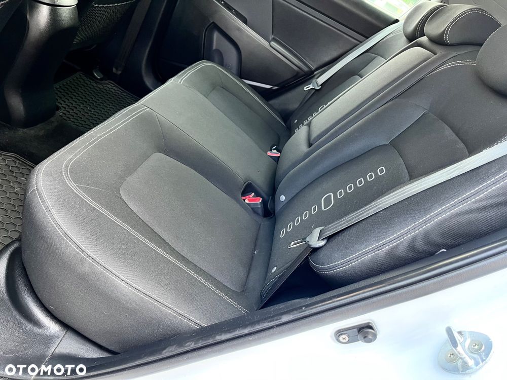 Kia Sportage 1.7 CRDI 2WD ISG Dream-Team Edition - 10