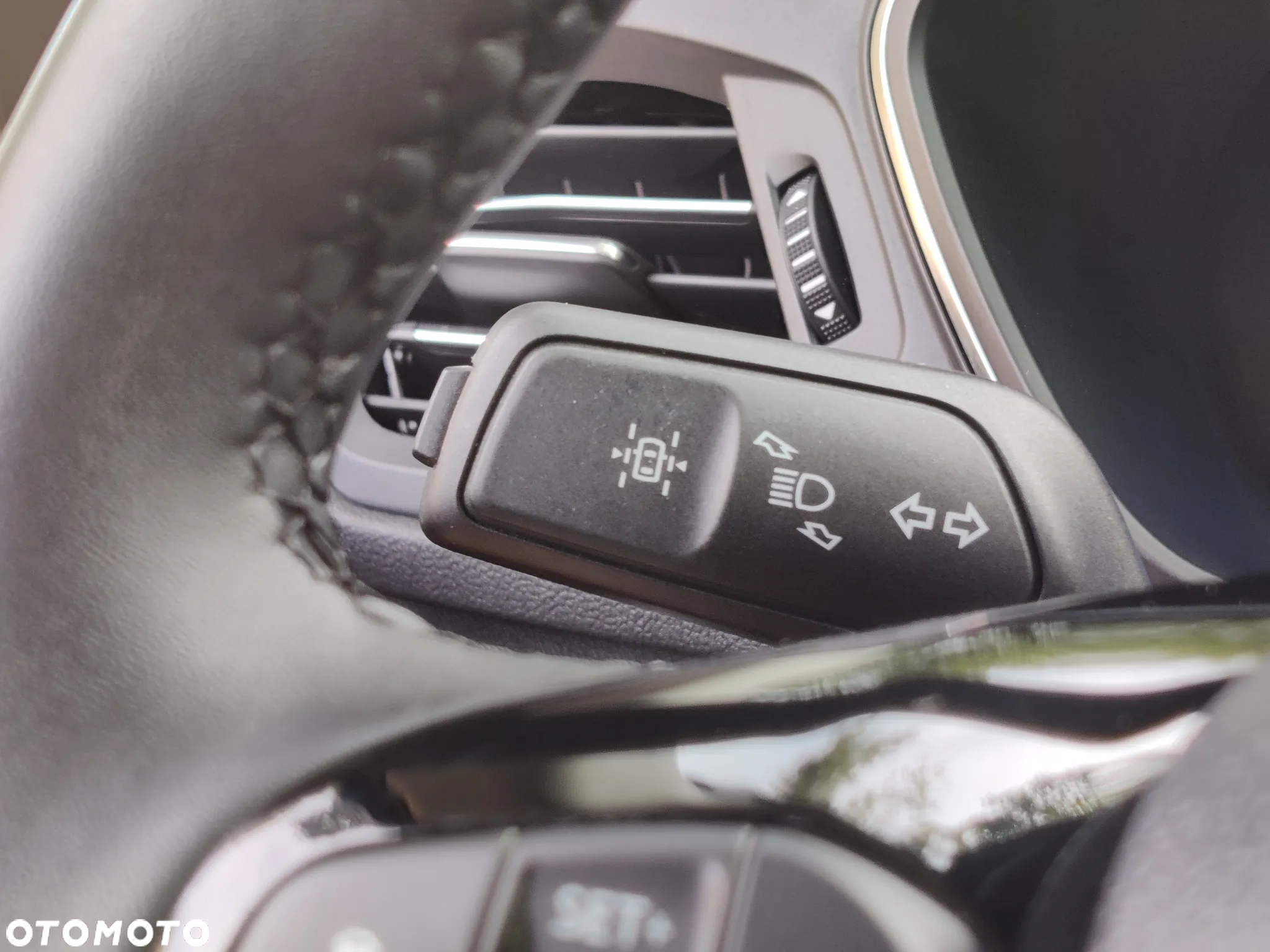 Ford Escape 2.0 EcoBoost AWD Titanium - 21
