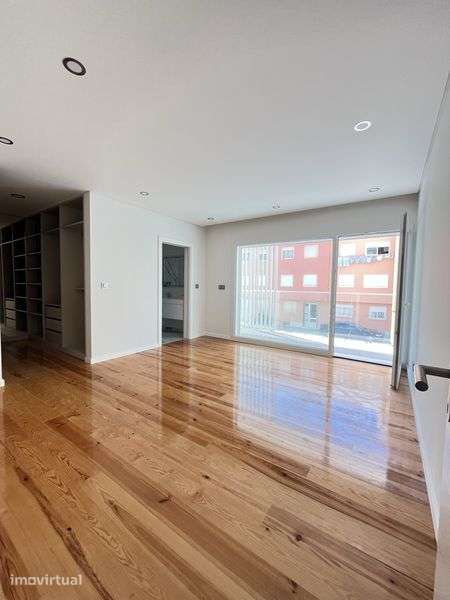 Apartamento de Luxo T4-Arrendo - Grande imagem: 2/12