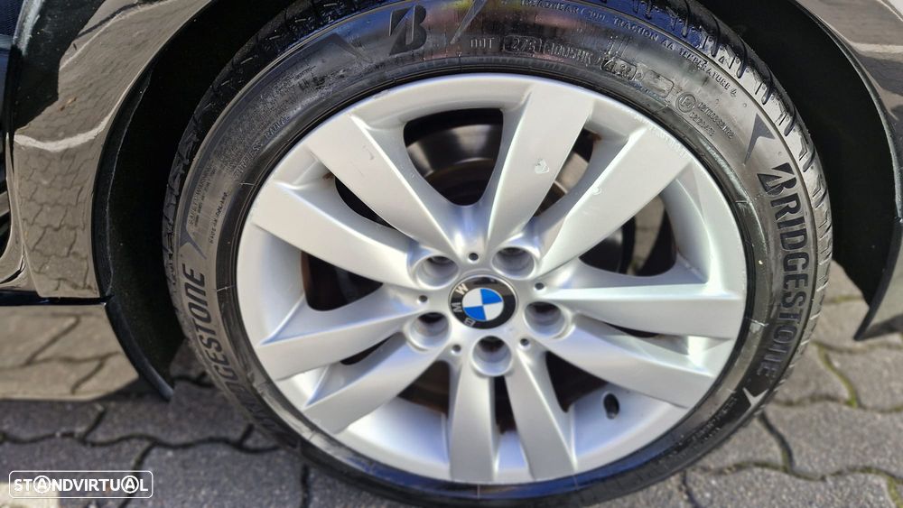 BMW 318 d Navigation - 14