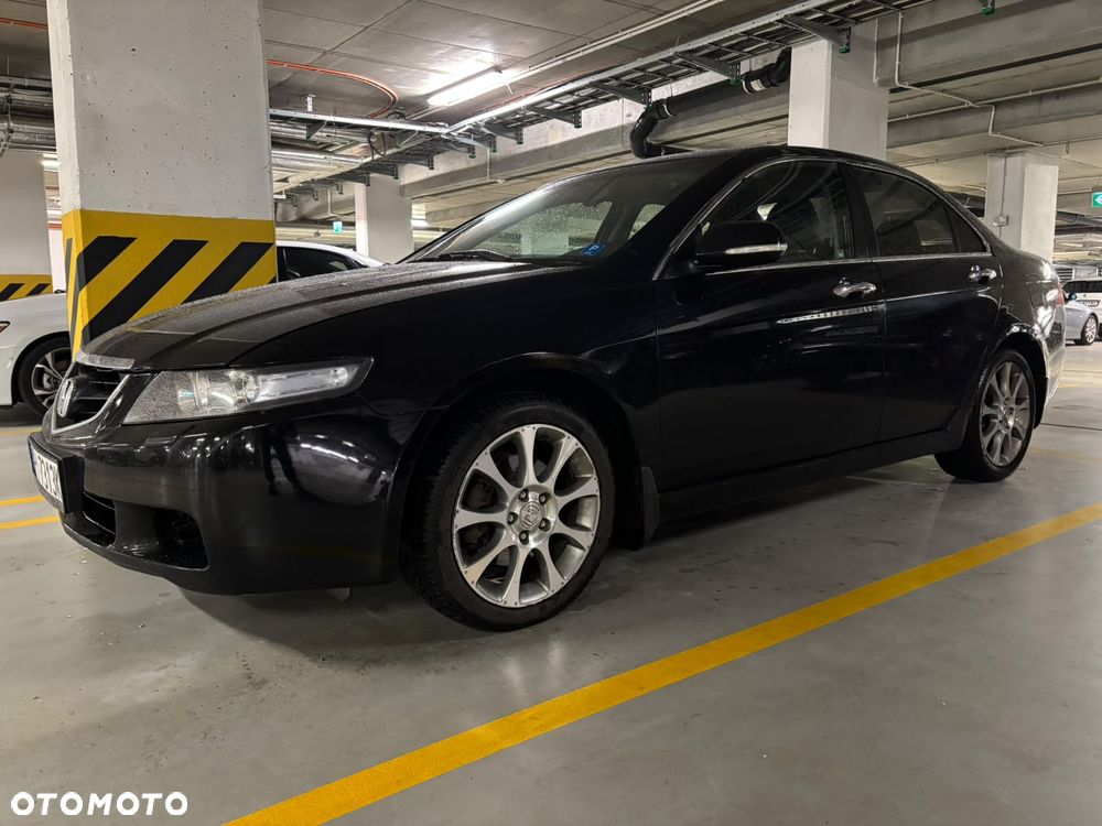 Honda Accord 2.0 Executive - 31