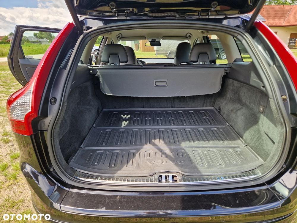Volvo XC 60 D5 AWD Summum - 23