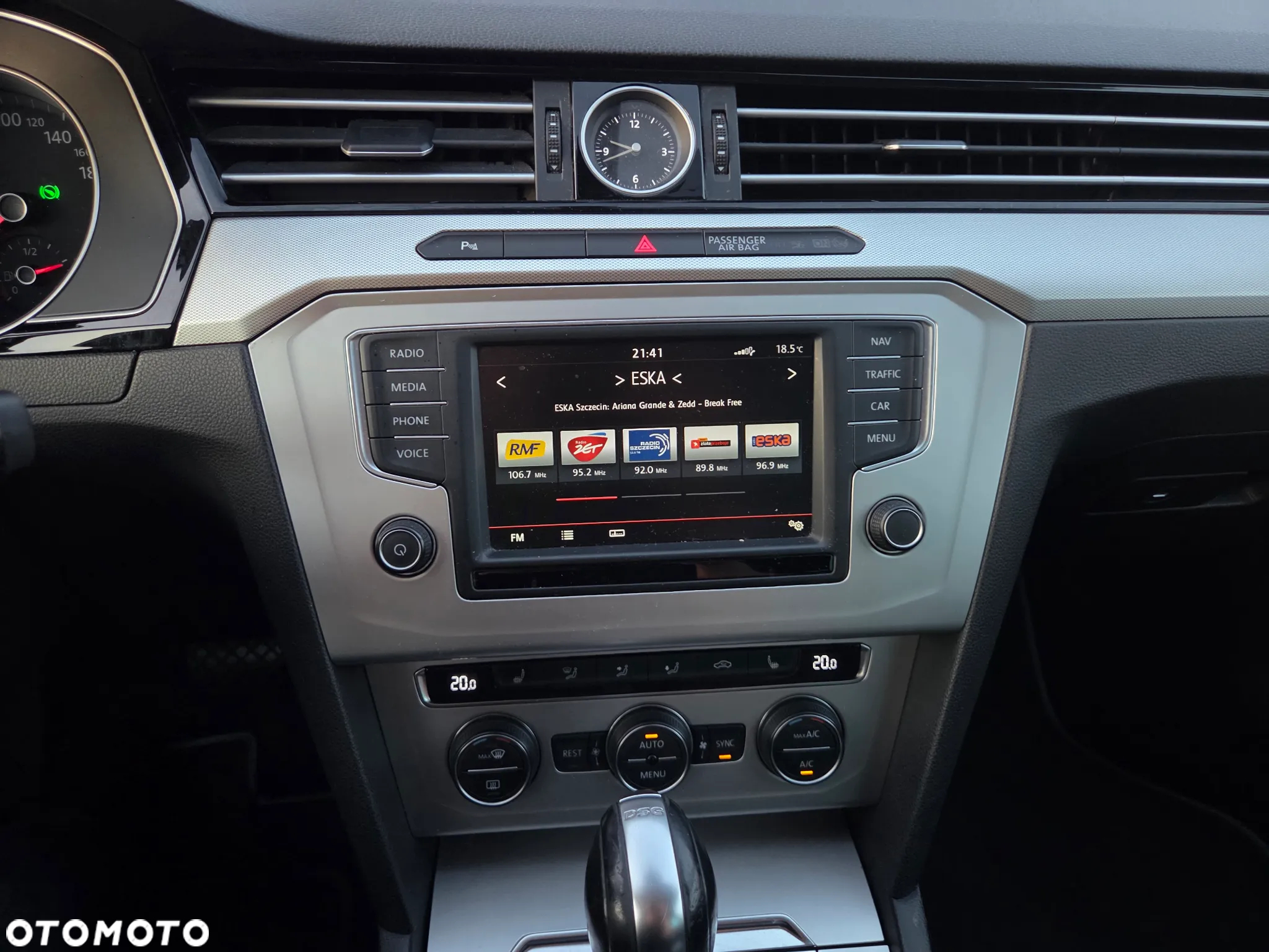 Volkswagen Passat - 21