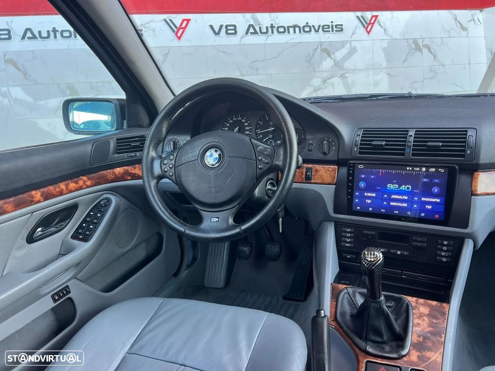BMW 520 i - 8