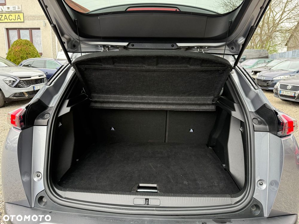 Peugeot 2008 PureTech 130 EAT8 GT Pack - 35