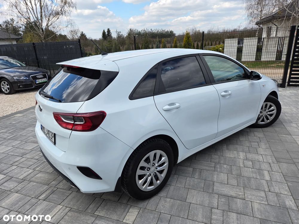 Kia Ceed 1.6 CRDi SCR M - 9