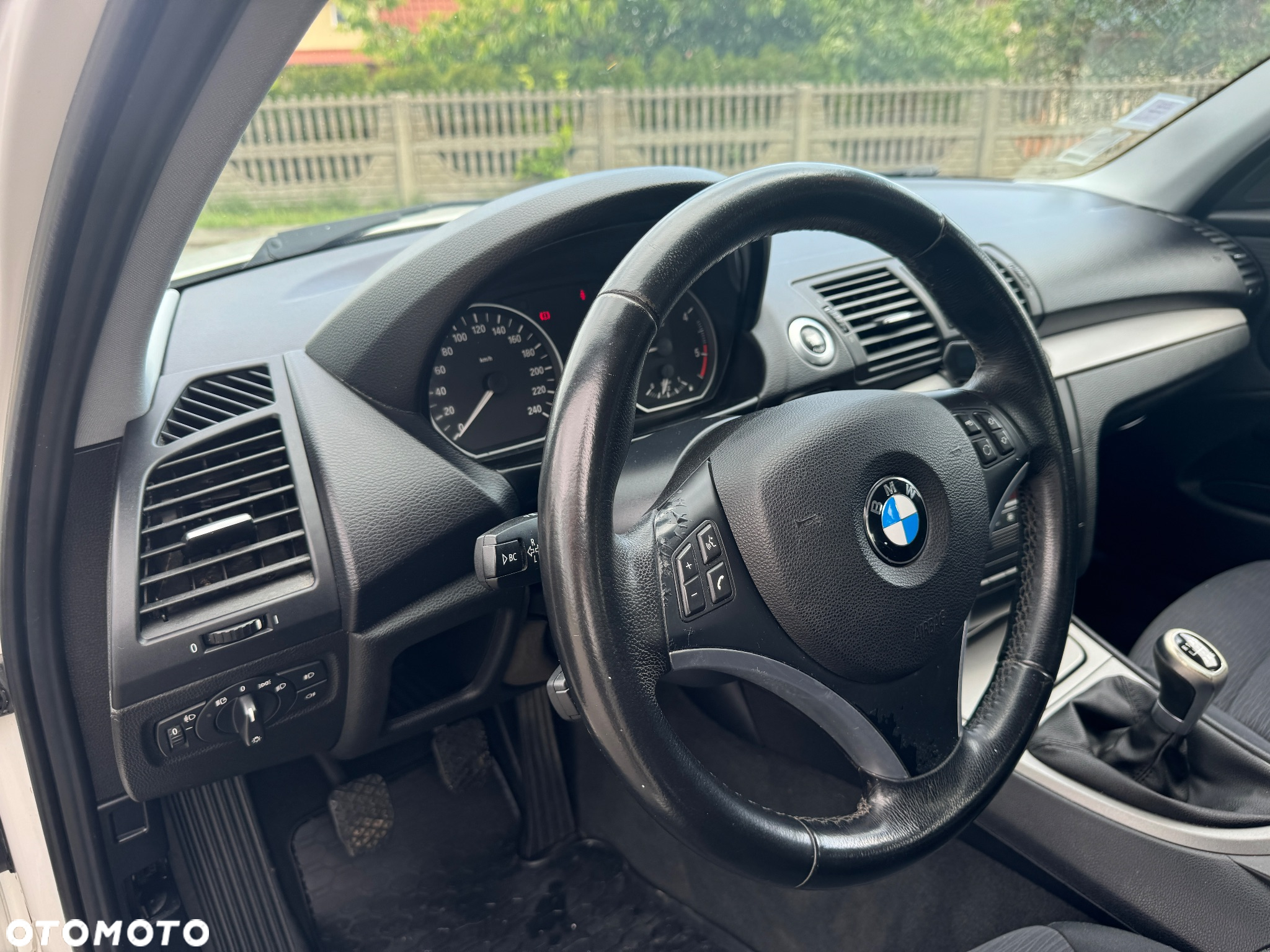 BMW Seria 1 116d - 15
