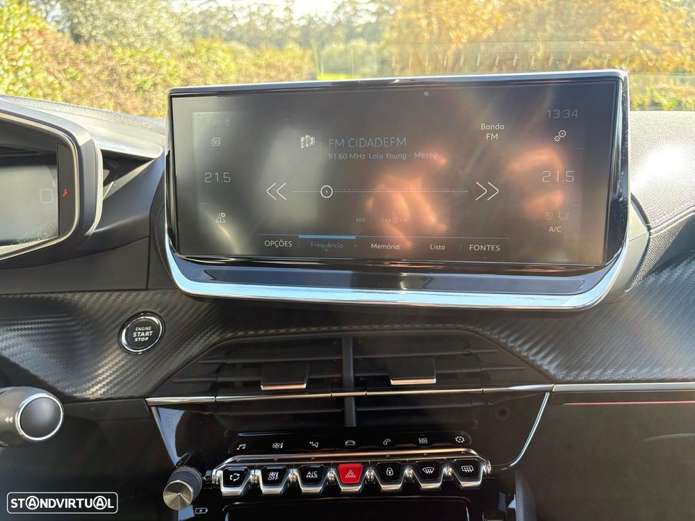 Peugeot 2008 BlueHDi 130 EAT8 GT - 10