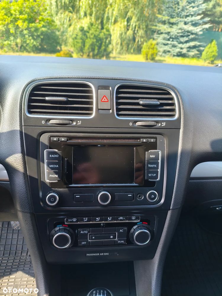 Volkswagen Golf Variant 1.6 TDI DPF BlueMotion Technology Style - 16