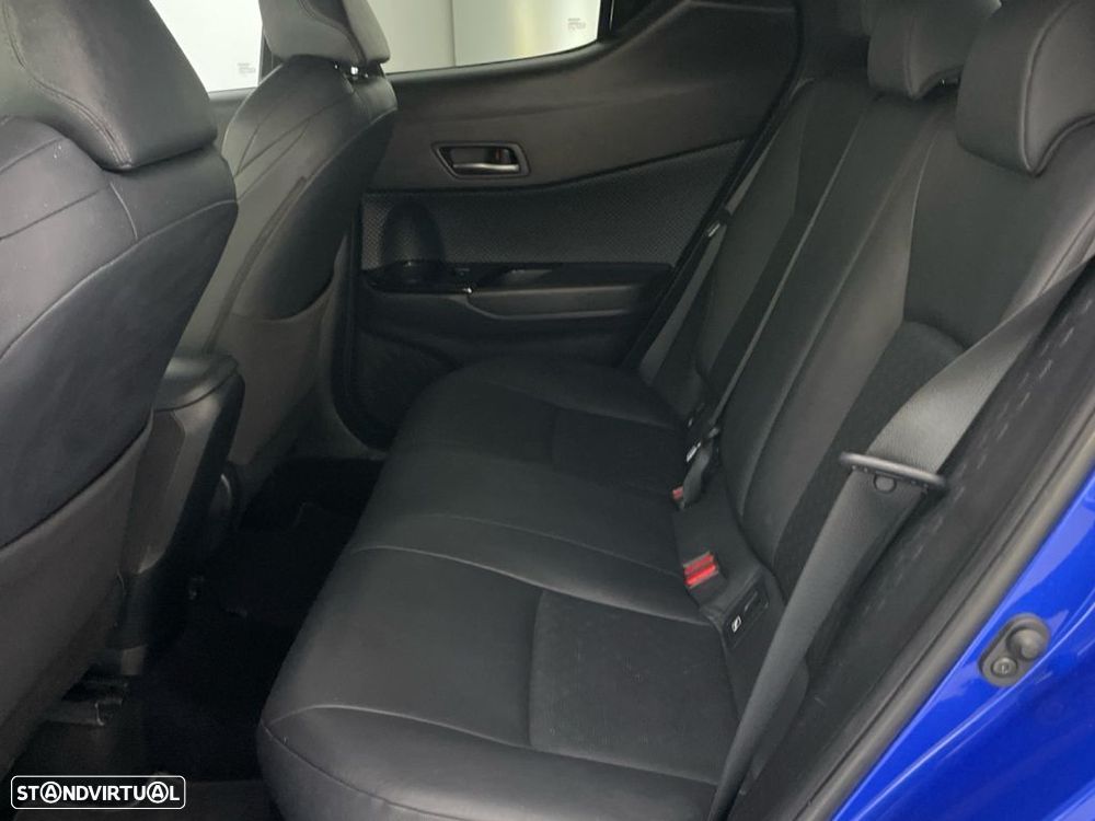 Toyota C-HR 1.8 HSD Lounge - 12