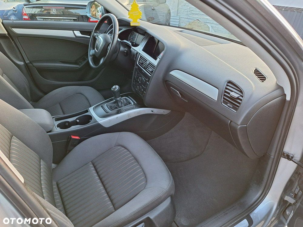 Audi A4 Avant 1.8 TFSI Ambiente - 21