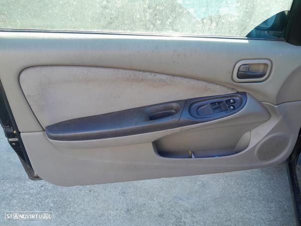 Para Peças Nissan Almera Ii (N16) - 10