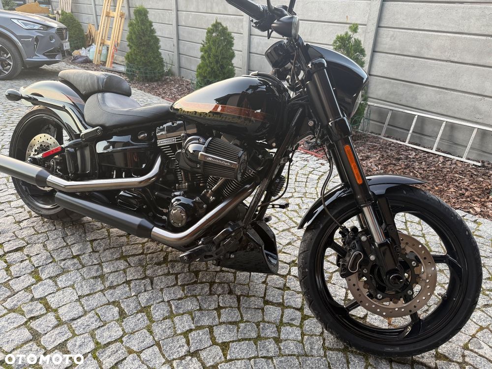 Harley-Davidson FXSB Breakout - 4