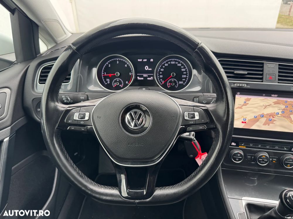 Volkswagen Golf 1.6 TDI Comfortline - 10