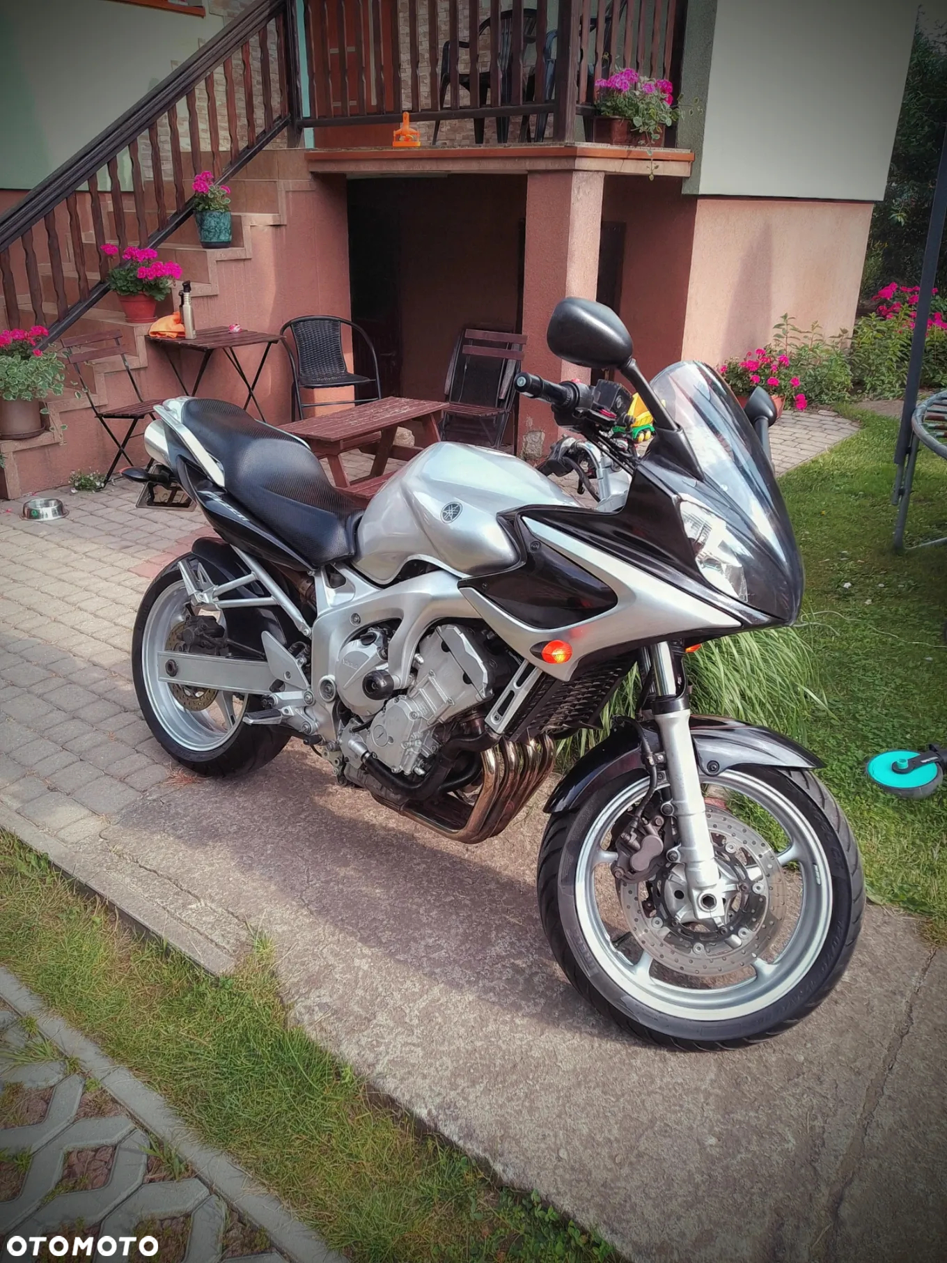 Yamaha FZ6 - 13