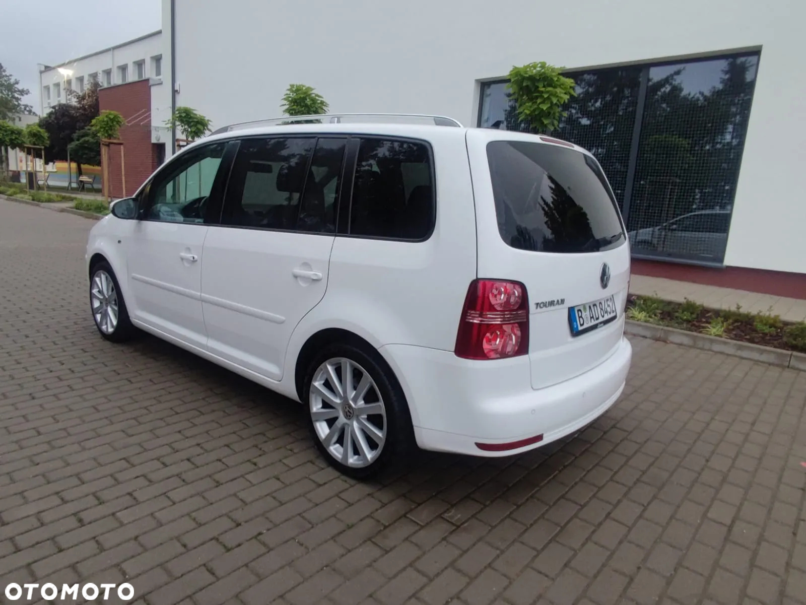 Volkswagen Touran 1.4 TSI R-Line Edition - 4