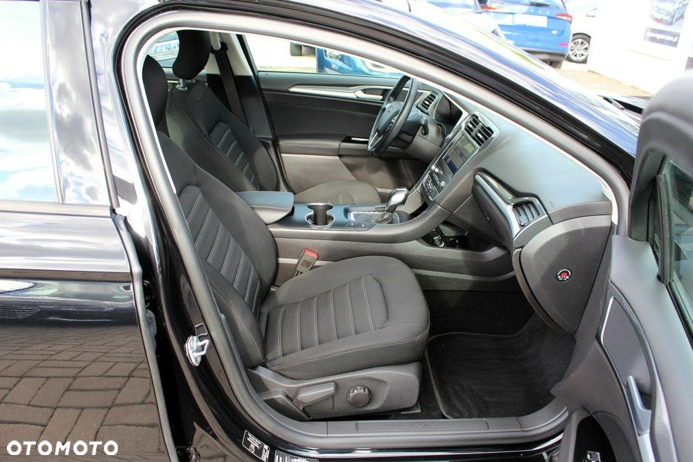 Ford Mondeo 2.0 Hybrid Trend - 8