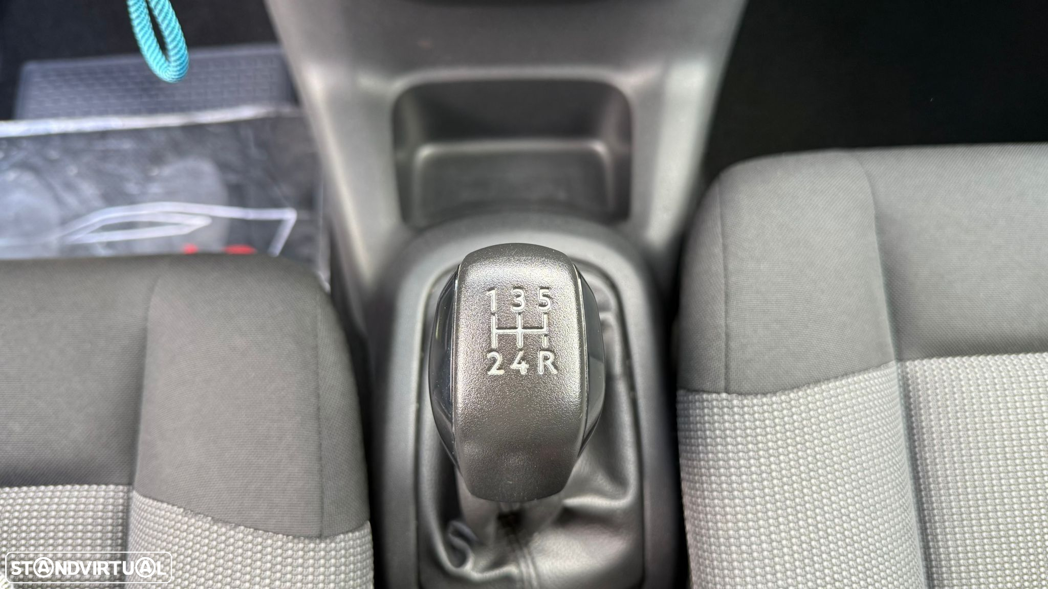 Citroën C4 Cactus 1.2 PureTech Shine - 37