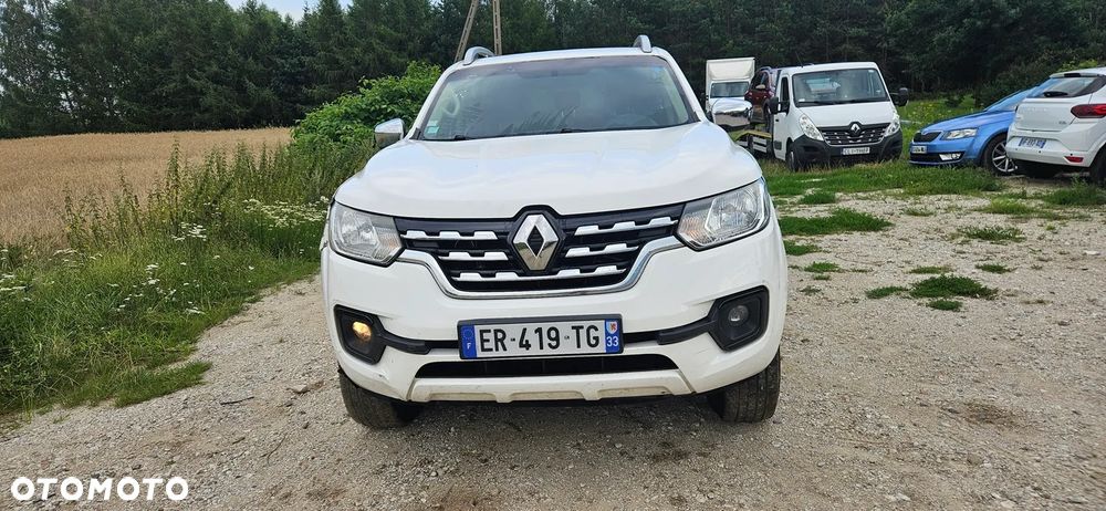 Renault Alaskan - 8