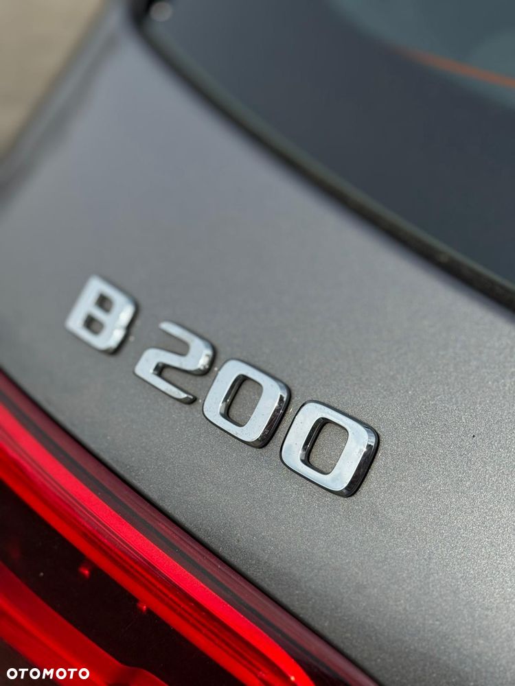 Mercedes-Benz Klasa B 200 7G-DCT - 34