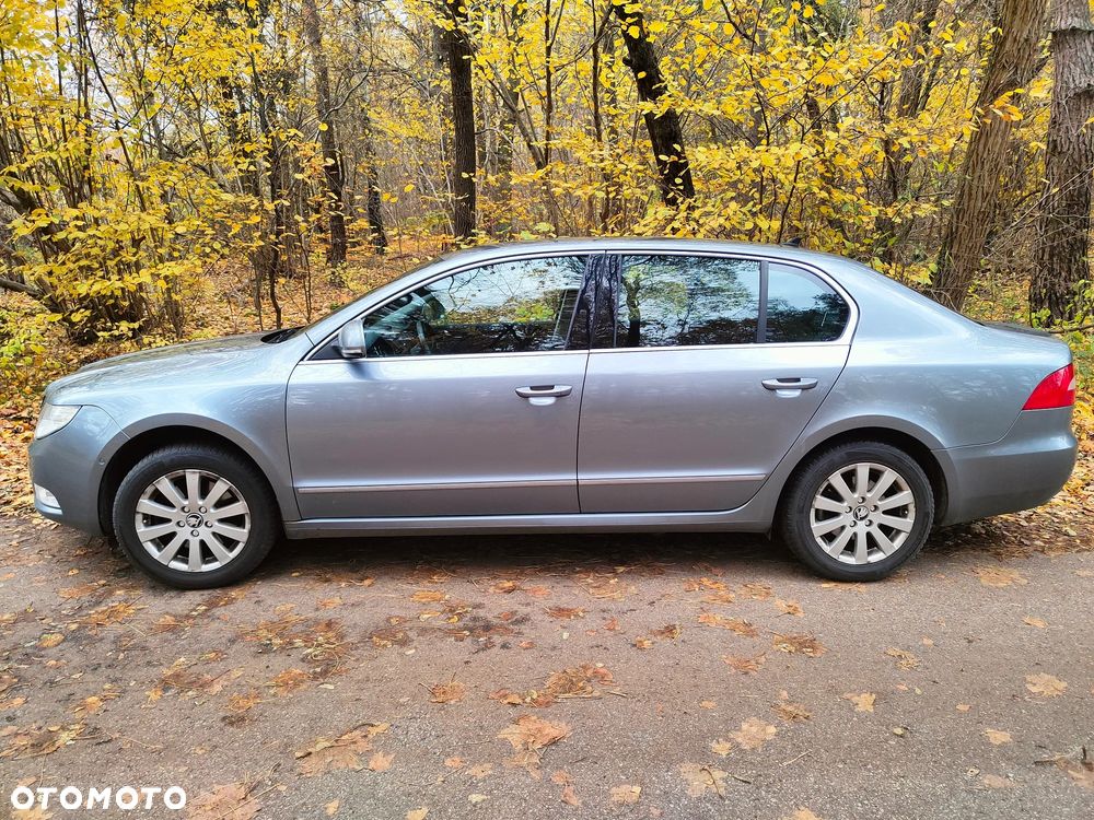 Skoda Superb 2.0 TDI 4x4 Elegance DSG - 4