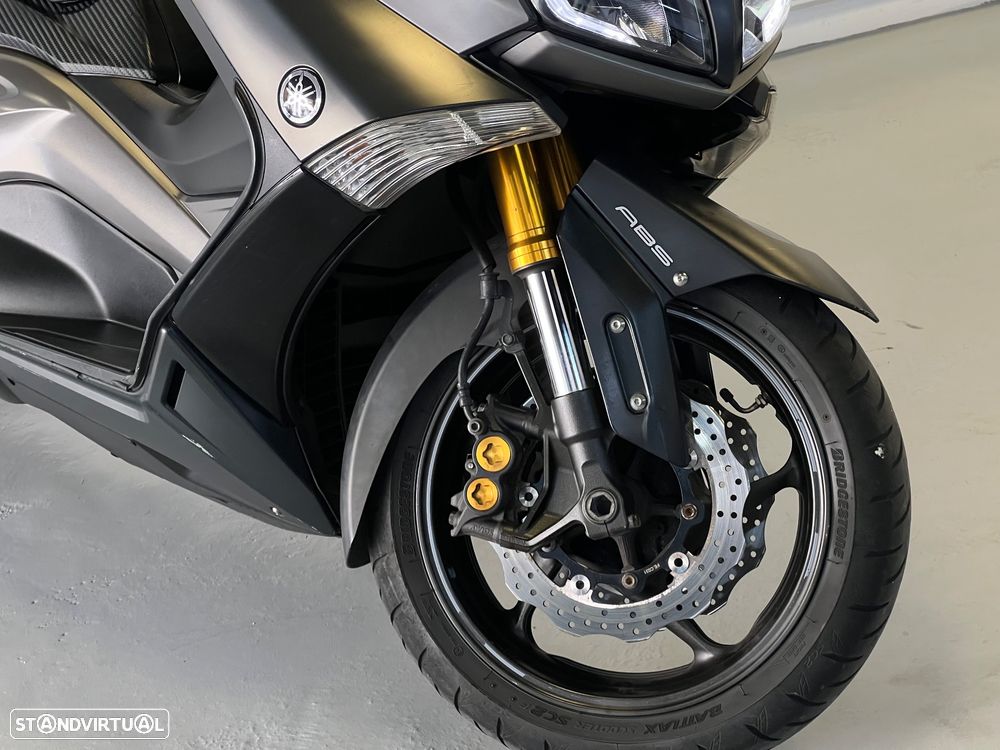 Yamaha TMAX IRON MAX - 17