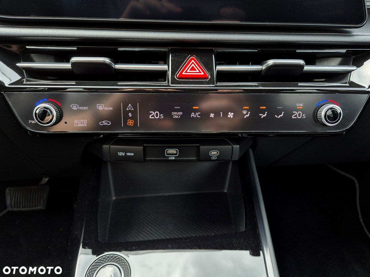 Kia Niro - 32
