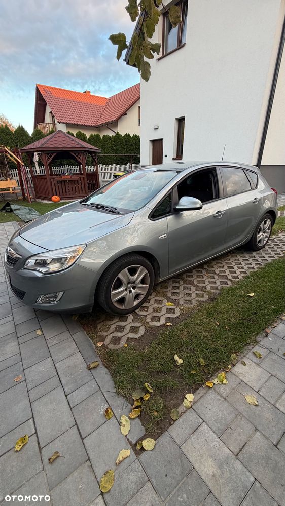 Opel Astra - 1