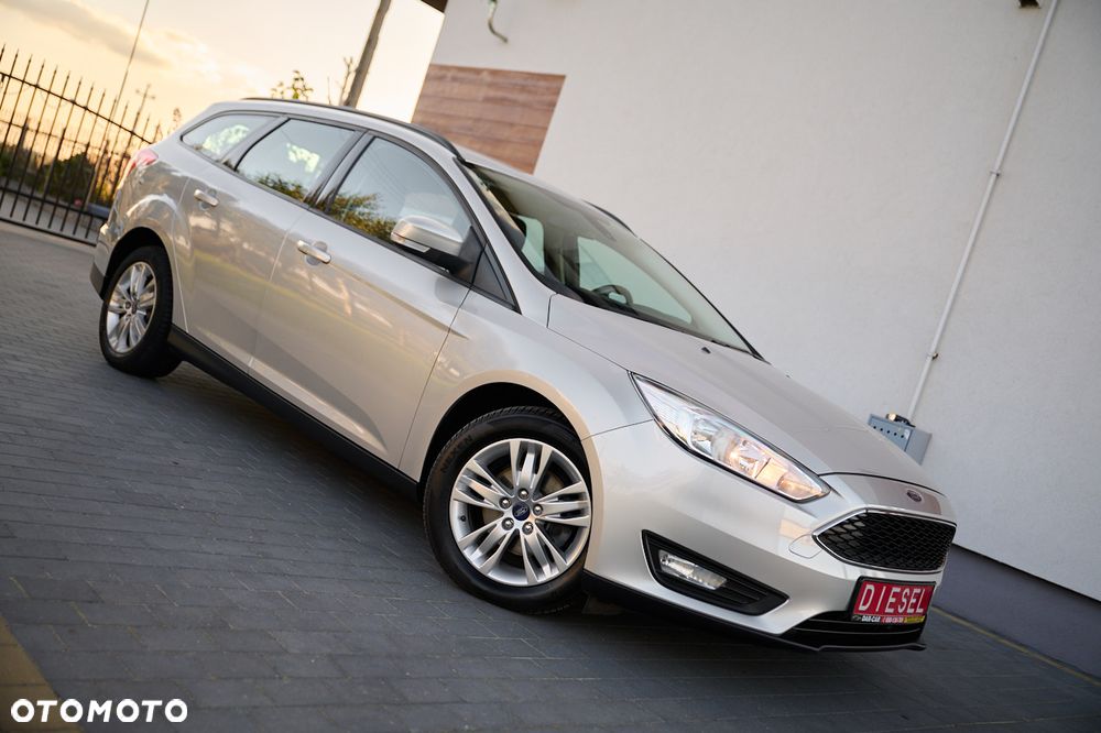 Ford Focus 1.5 TDCi Titanium ECOnetic ASS - 10
