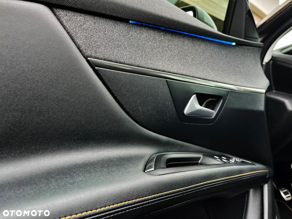 Peugeot 3008 1.2 PureTech Road Trip S&S - 37