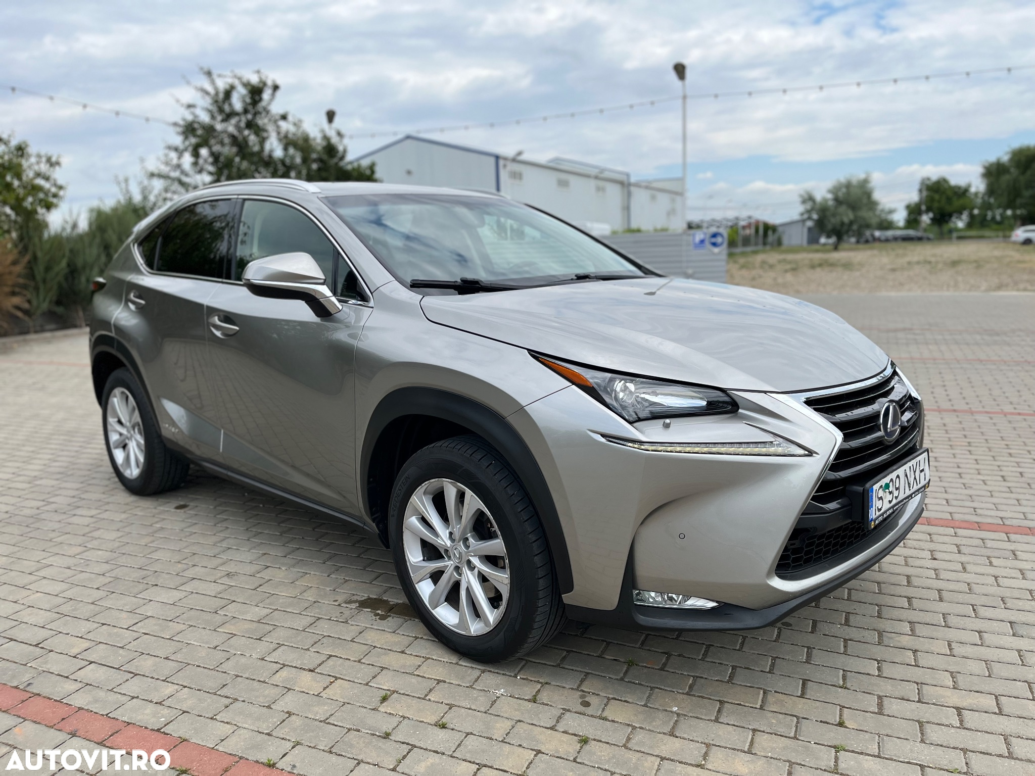 Lexus Seria NX 300h AWD Executive Plus - 4