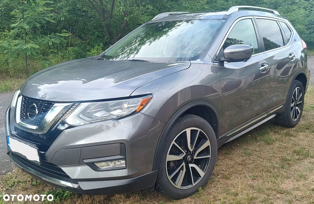 Nissan Rogue - 1